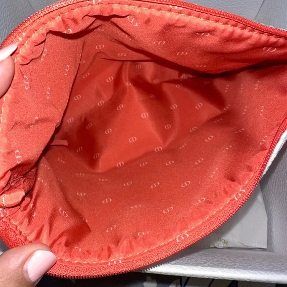 Christian Dior White and Red Pouch - Picture 4 of 9